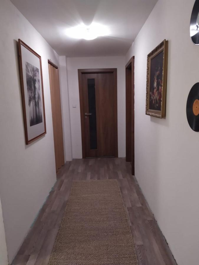 Luxury Accommodation Near Prague Airport Stredokluky Exterior photo